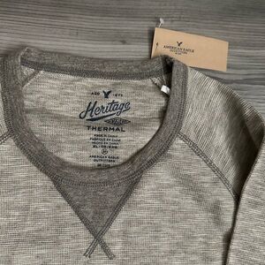 American Eagle Outfitters Men's Beige Crewneck Sweater